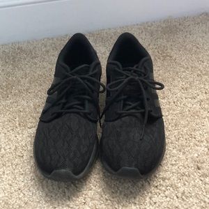 Adidas cloudfoam shoes